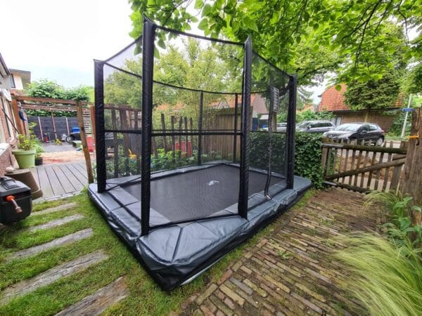 Installation Unterirdisch (1) Trampolin Installation Service Inground